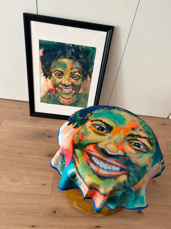 Scarf doble side printing. 66 x 74 cm 100% silk - Image 2