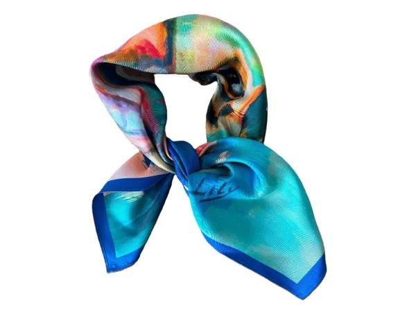 Scarf doble side printing. 66 x 74 cm 100% silk